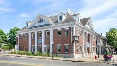 Side View of Salem Five Insurance location in Georgetown, MA